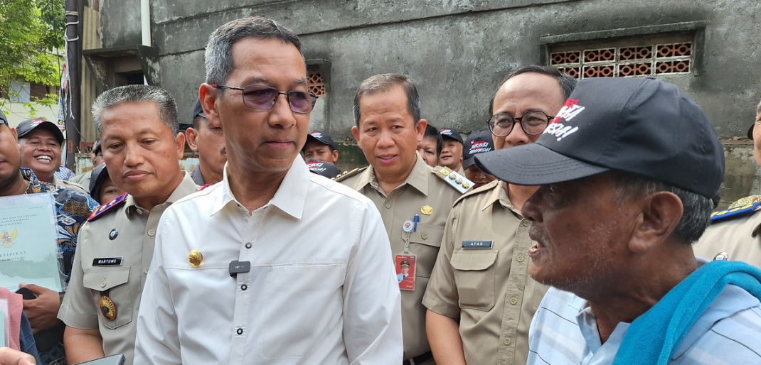 Kinerja Heru Dinilai Cukup, Publik Bandingkan dengan Era Ahok dan Anies